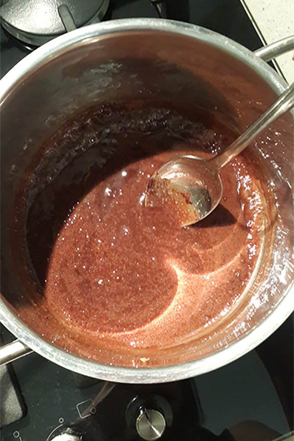 Торт с маскарпоне и соленой карамелью