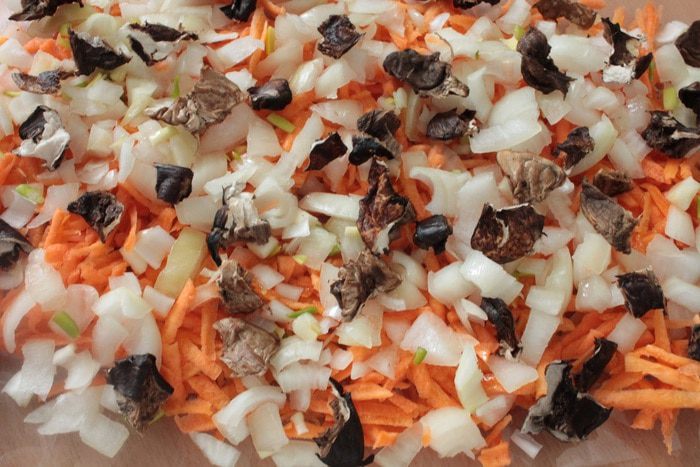 Тефтели с гречкой и грибами, запеченные в ряженке