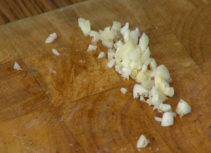 Запеченный сладкий перец с грецкими орехами