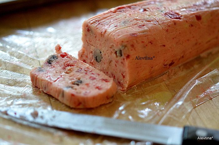 Печенье с шоколадными каплями и вишней мараскино