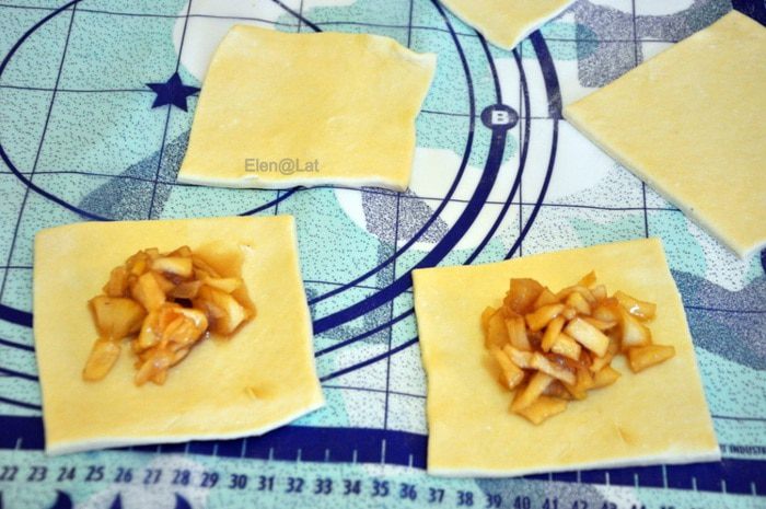 Конвертики с карамельными яблочками