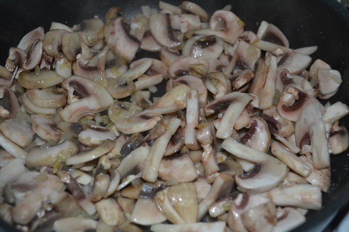 Пирог с курицей и грибами