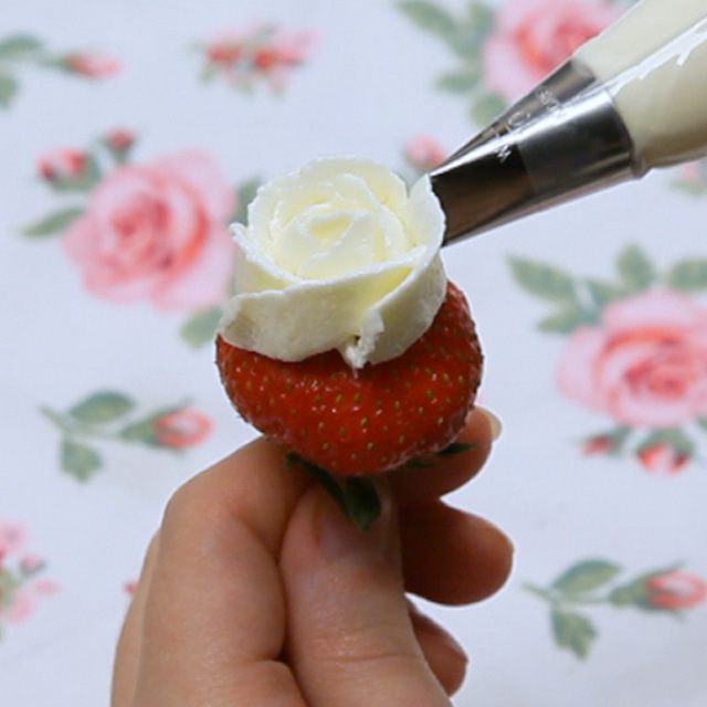 Клубничные розы
