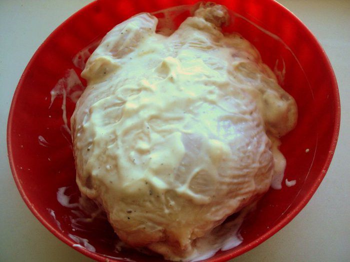 Курочка, запеченная с картофелем по-домашнему