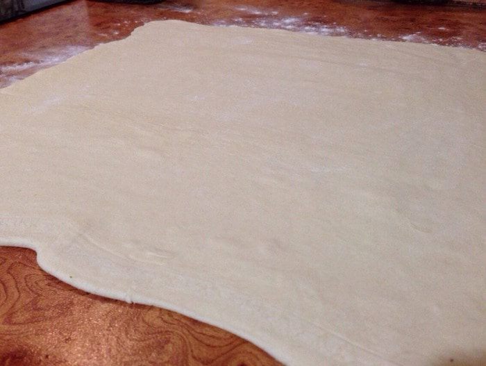 Слойка с мясом беконом и сыром