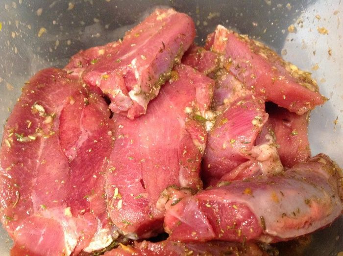 Праздничная индейка с клюквенным соусом