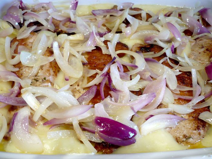 Фаршированные свиные отбивные под ореховой карамелью «Дружба народов»