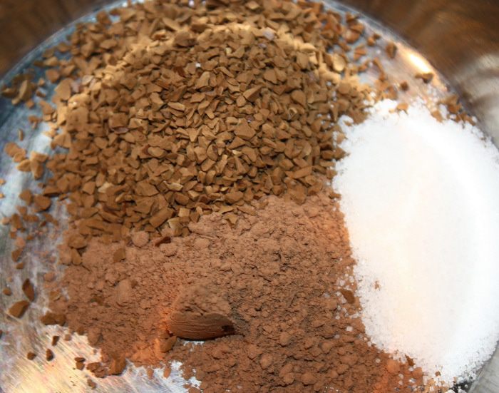 Ледяной кофе в жаркий день (Chocolat d’Eté, Frais et Gourmand)