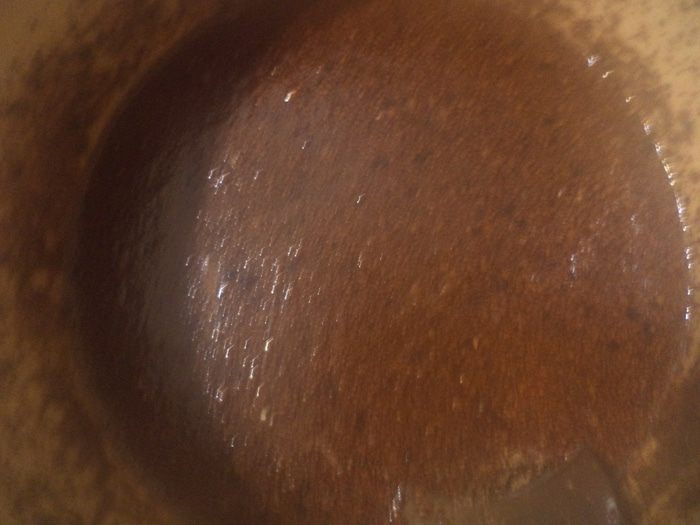 Пряный медовик с ореховой начинкой и масляным кремом