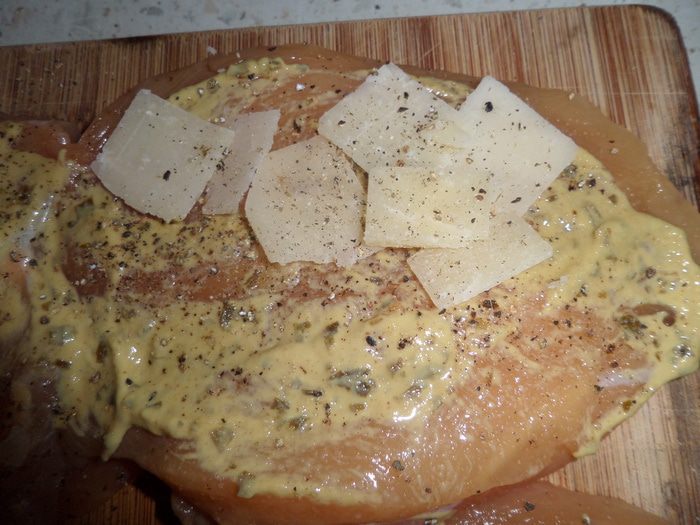 Ароматное куриное филе в ореховой панировке