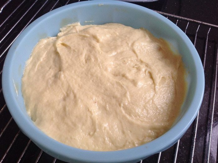 Пирог с творогом и грушами