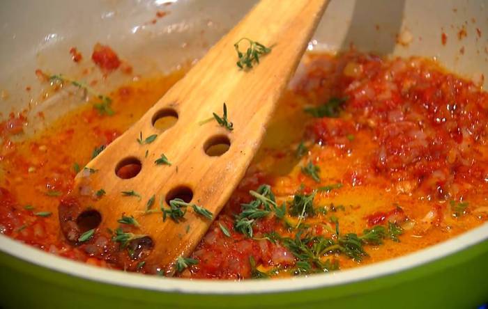 Мясная запеканка с тимьяном и дижонской горчицей