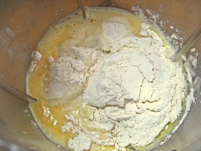 Шоколадные блины с лимонным курдом