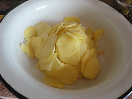 Курочка с лимонным картофелем