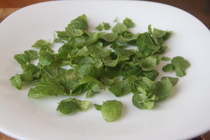 Салат из клубники и свеклы