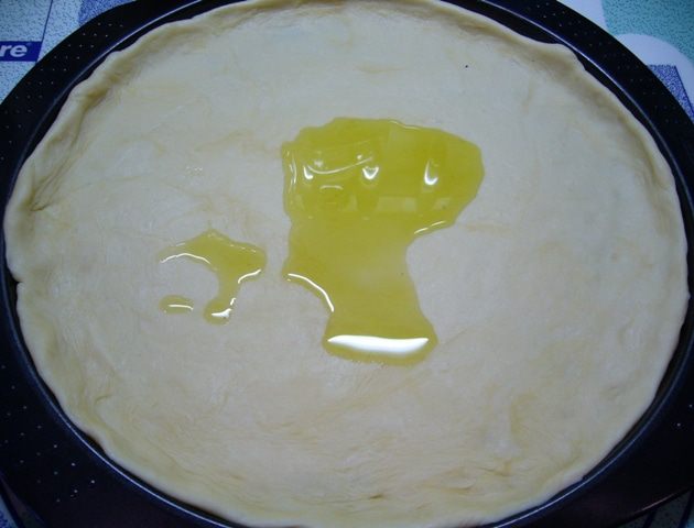 Постная пицца бьянка с розмарином и картофелем
