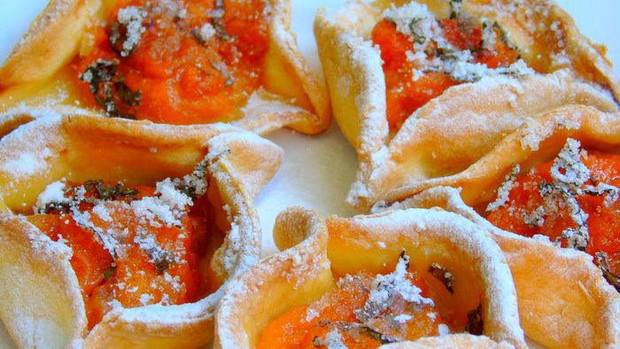 Галеты с абрикосами и тимьяном