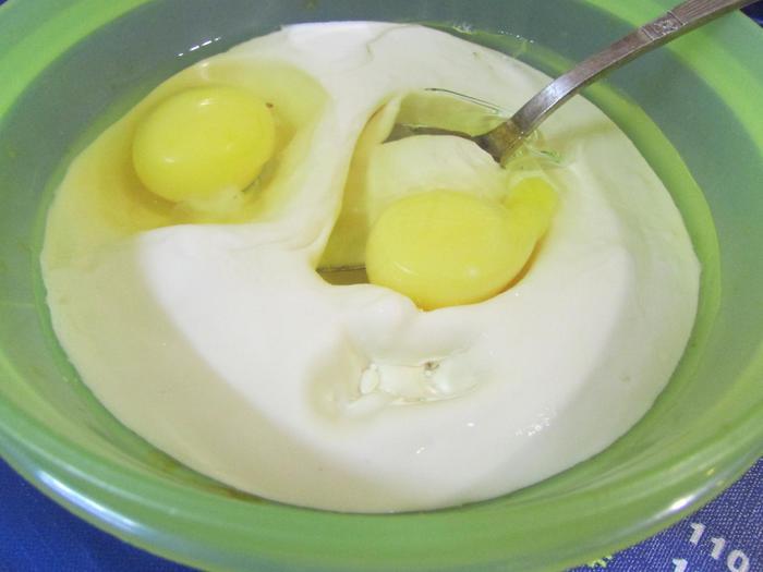 Биг-Маффины с вишней, кедровыми орешками и штрейзелем