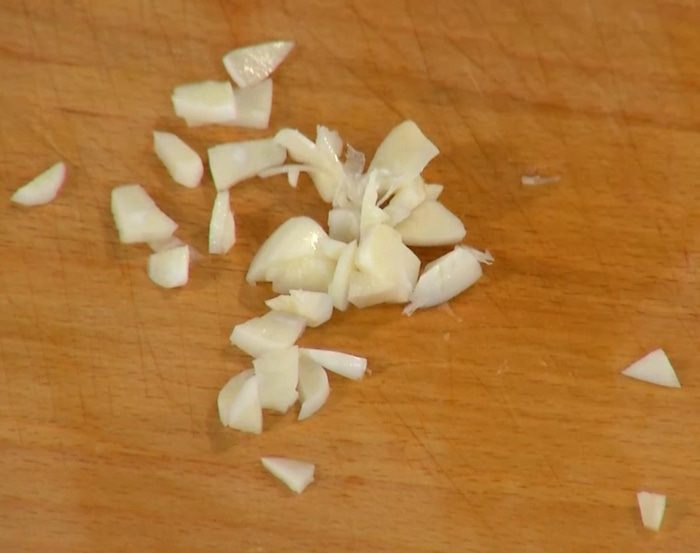 Яйца, запеченные с картофелем, грибами и шпинатом 