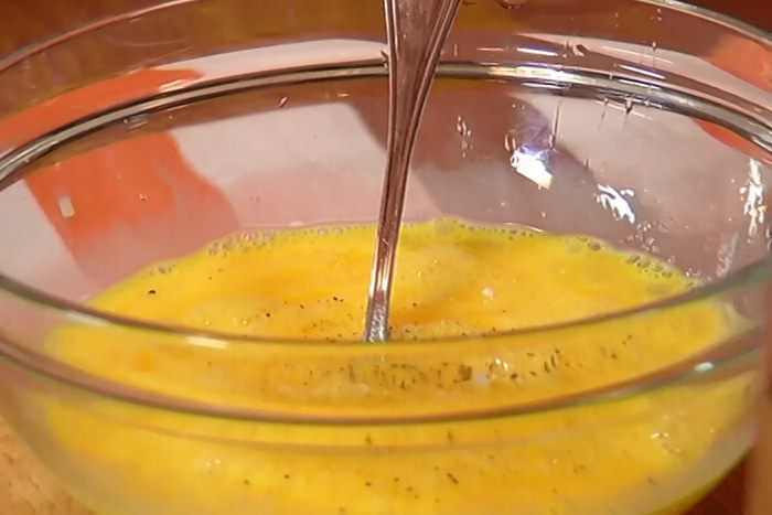 Фриттата с начинкой из курицы и овощей 