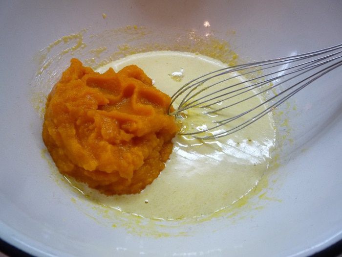 Тыквенный рулет с карамельным кремом