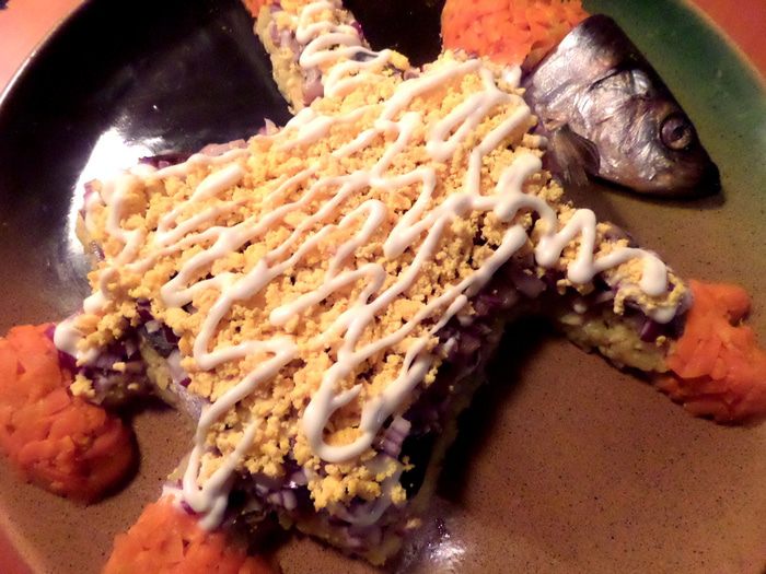 Салат &amp;quot;Селедочка в наряде Санта Клауса&amp;quot;