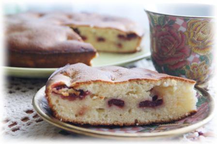 Сметанный пирог с клубникой