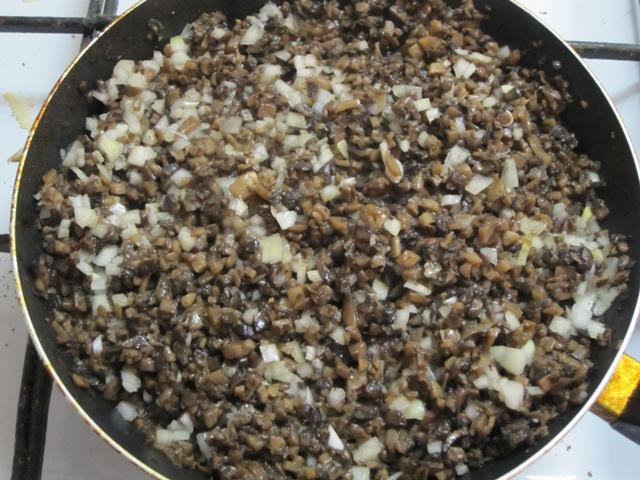 Блинчики с грибной начинкой