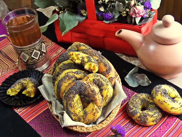 Тыквенные бублики с маком и куркумой