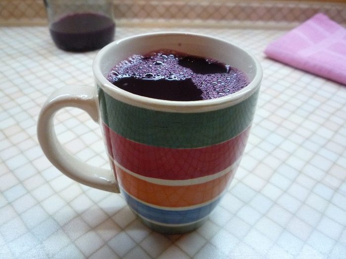 Безалкогольный глинтвейн с курагой и черносливом