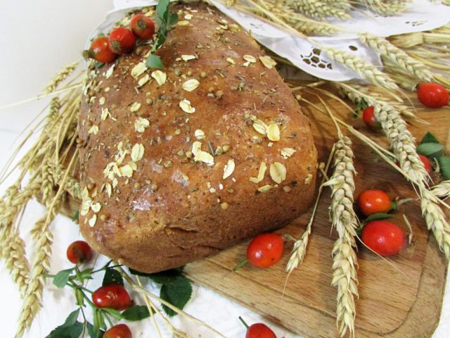 Хлеб с творогом и овсяными хлопьями