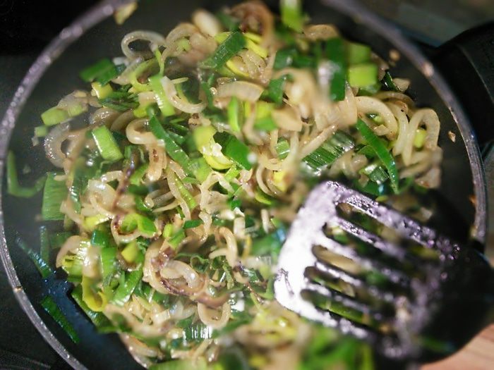 Луковый суп с хлебной корочкой 