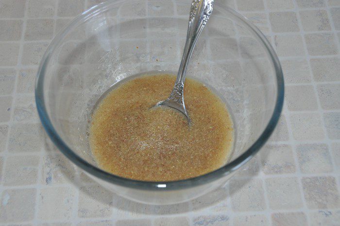 Батончики постной гранолы с изюмом и корицей