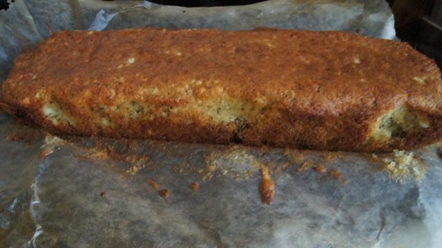 Творожно-маковый кекс с финиками