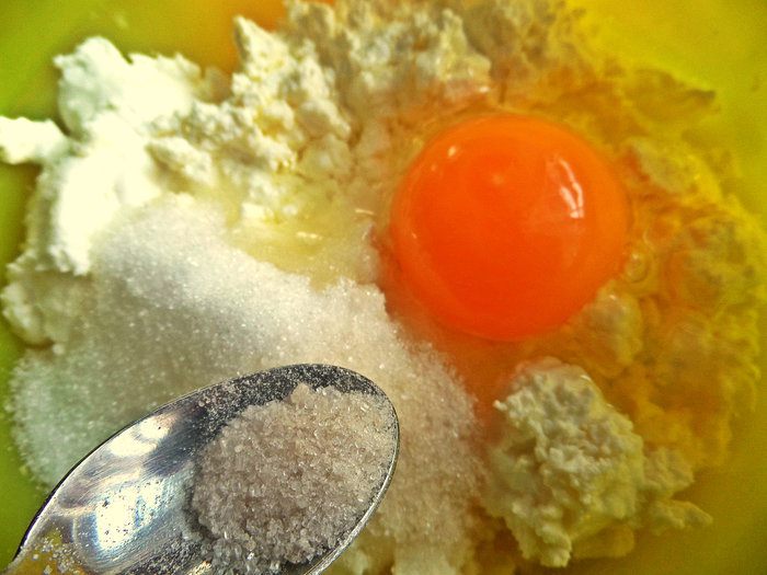 Творожники с брусникой