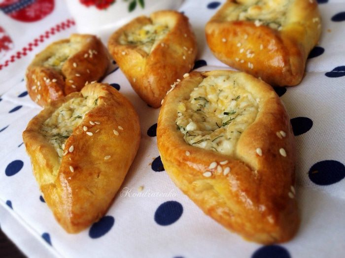 Пирожки с сыром и зеленью &amp;quot;Лодочки&amp;quot; 