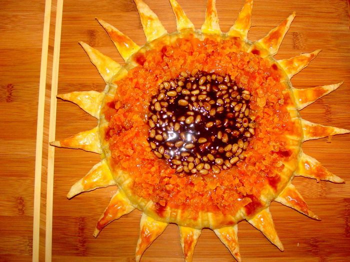 Пирог &amp;quot;Подсолнух&amp;quot; (два варианта начинки)