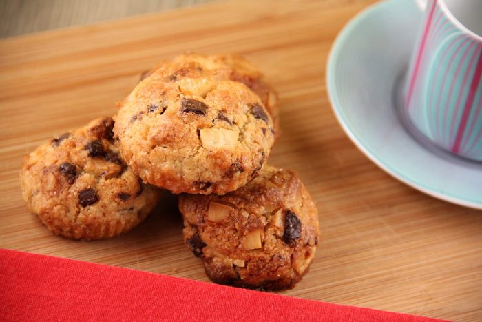 Орехово-шоколадное печенье с морской солью