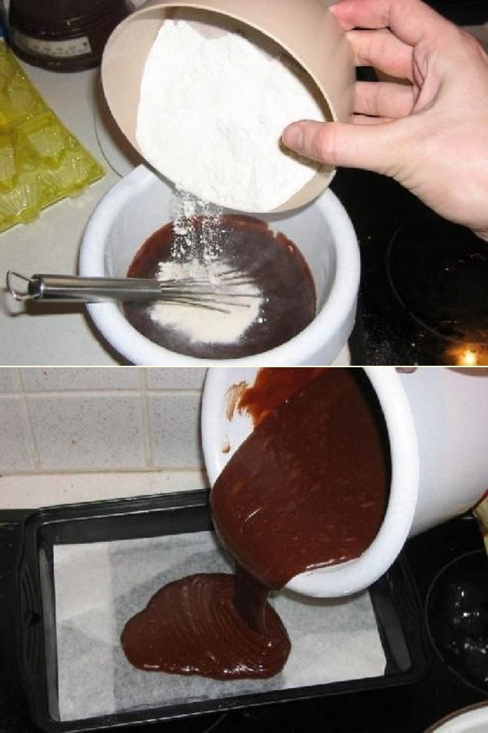 Шоколадные пирожные с клубникой в желе 