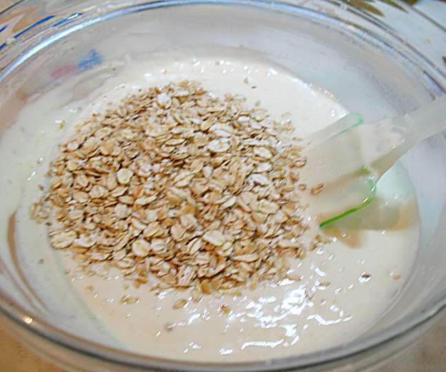 Воздушные кексы со смородиной