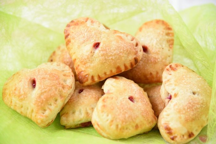 &amp;quot;Сердечки&amp;quot; с вишней и сливочным сыром