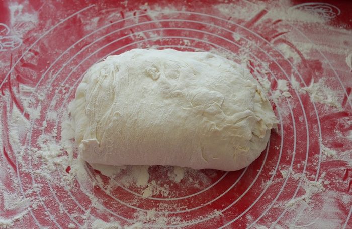 Хлеб без замеса в чугунке