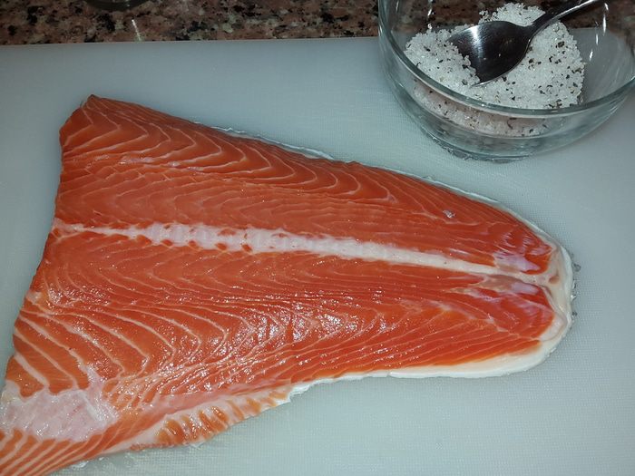 Лосось малосольный