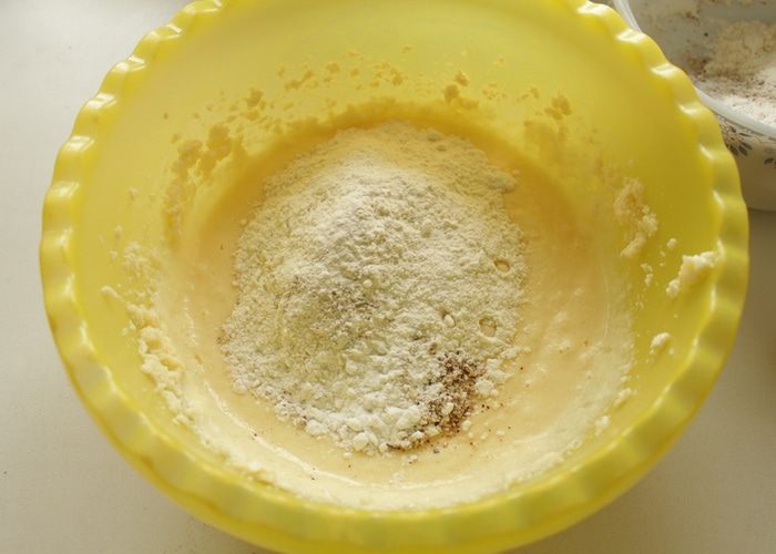 Ореховый пирог с абрикосами