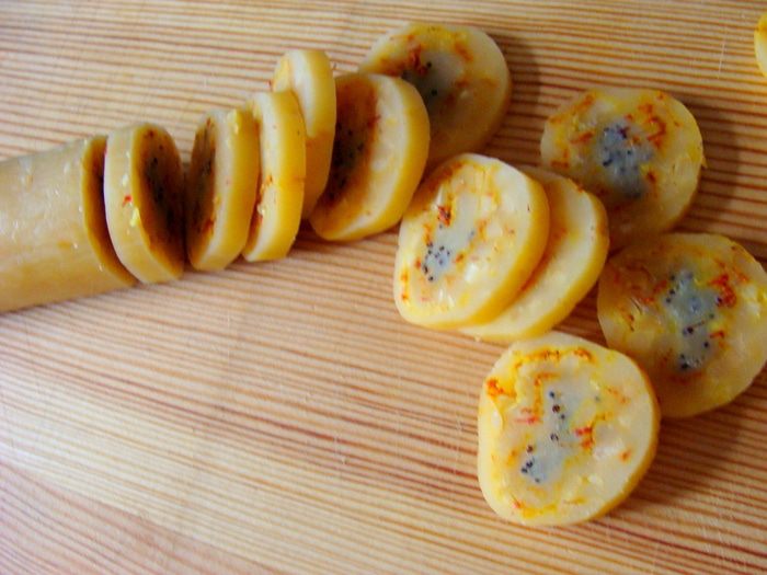 Сырные монетки в хлебном колечке