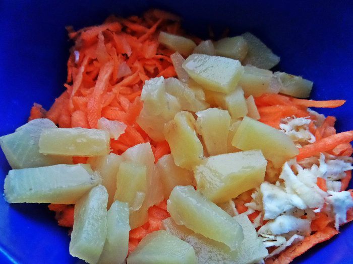 Салат в съедобных корзинках